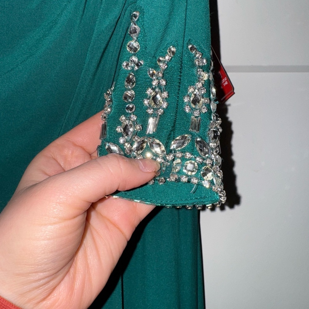 New ~ MAC DUGGAL 12231 
Green Beaded Cuff Drop Shoulder Faux Wrap Gown ~ 0 - Picture 5 of 11